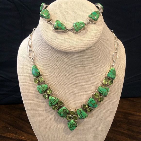 Mohave Lime Green Copper Infused Turquoise Peridot Sterling Silver 925 Necklace - Picture 16 of 16